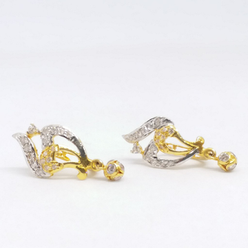 18 KT 750 Gold Daimond Earring type Hanging latkan... by Zaverat
