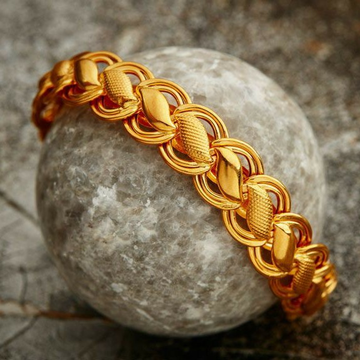 22 KT / 916 Gold Lotus design casual ware bracelet... by 