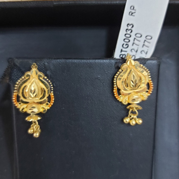Designer  earring 22kt by Parshwa Jewellers
