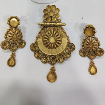 22K(916)Gold Ladies Antique Oxidised Pendent Set by Sneh Ornaments