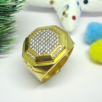 916 GOLD CZ DIAMOND HEXAGONAL PATTERN GENTS RING