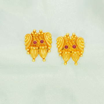 Traditional 22kt Gold Studs