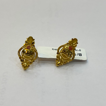 916 / 22k plan gold fancy earrings by Shree Godavari Gold Palace
