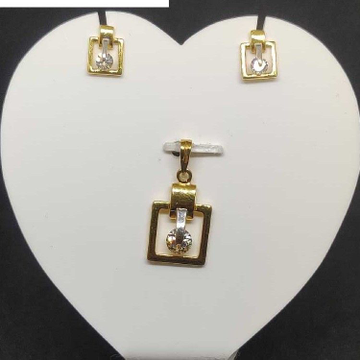 916 ladies fancy pendant set
