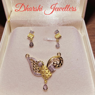 22K Gold Mangalsutra Pendent Set by 