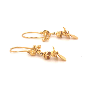 Allure hanging earring