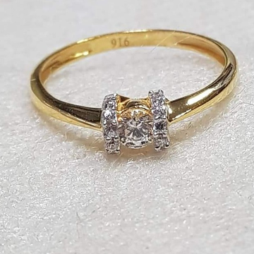 22 carat gold ladies diamond ring RH-GR339