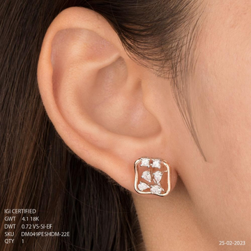 18K Gold Square Design Diamond Earring