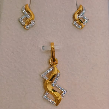 Gold 22k Fancy Design Pendant Set by 