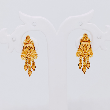 22k gold top earrings by Ghunghru Jewellers