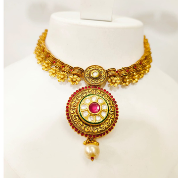 Gold plated with round pandent choker necklace set...