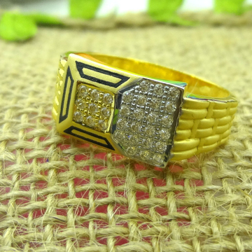 Amazing mina design 22 kt gold gents ring