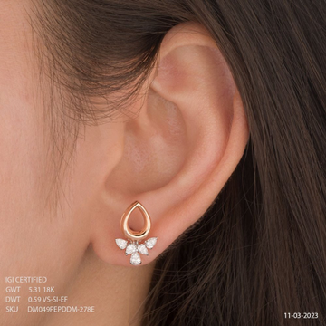 18K Gold Leaf Shape Diamond Earring