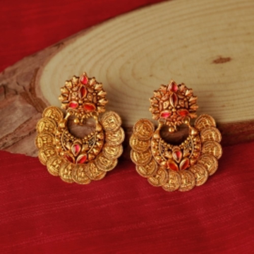 916 Gold Dazzling Traditional Earrings