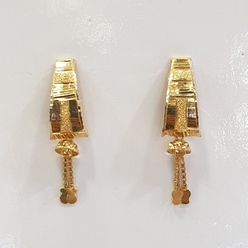 91.6 Gold Fancy Design Earrings by 