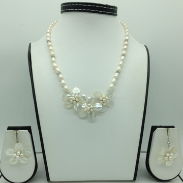 Freshwater white oval pearls and mop flowers necklace set jpp1061