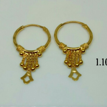 18K Gold Classic Plain Earrings by 