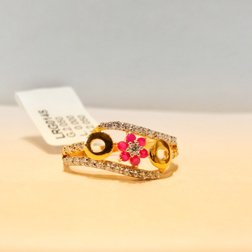 22k Flowers Design Ladies Ring by Pratima Jewellers