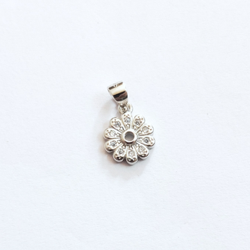 925 sterling silver flower shape pendant by Veer Jewels