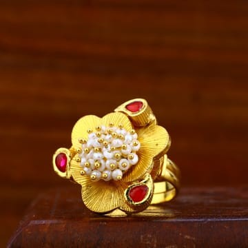 Ladies antique ring 916 by 