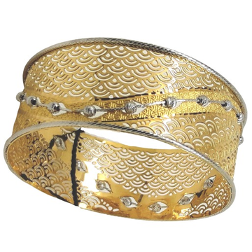 BANGLE WITH FANCY DESIGN by 
