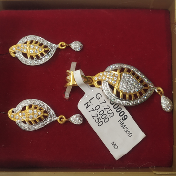 diamond Pendant set by S.P. Jewellers