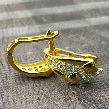 Yellow gold fancy handmade earrings by 