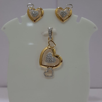 916 gold heart with diamond pendent set by Sneh Ornaments