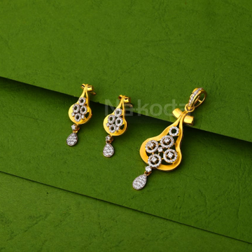916 Gold Ladies Delicate Pendant Set FPS467