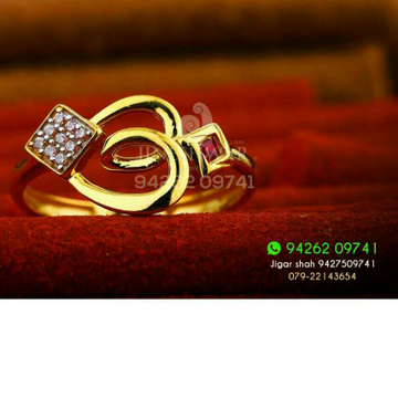 22kt Fancy Gold Cz Ladies Ring LRG -0255