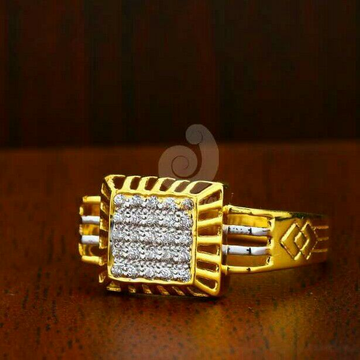22ct Squre Shaped Cz Gold Ring