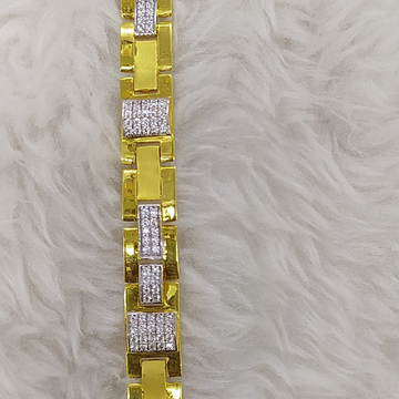 22kt Gold Fancy Lucky by 