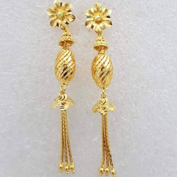 916 hallmark Gold Flower Design Earring  by 