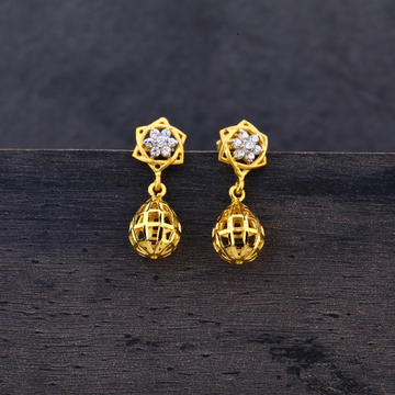 22Kt Gold Stylish Hallmark Earring LJE151