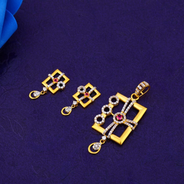 18KT Gold Hallmark Designer Ladies Fancy Pendant S...