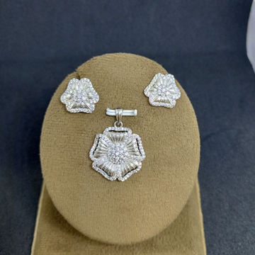 925 Silver Fancy Pendant Set by Ghunghru Jewellers