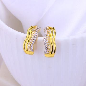 diamond 22k 916 hallmark gold earrings. by 