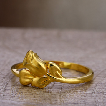 22CT Gold Women's Stylish Plain Ring LPR457