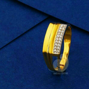 22ct Gold Cz Gents Ring