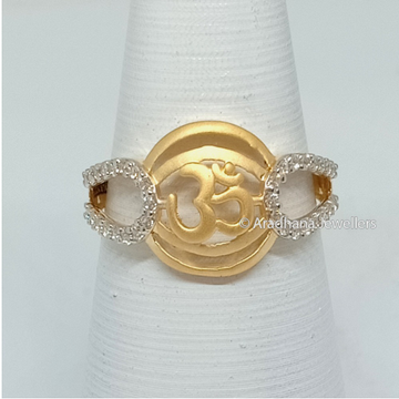 om gold ring design