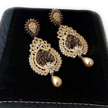 22 Kt 916 Gold  Cz Earrings For Ladies by 