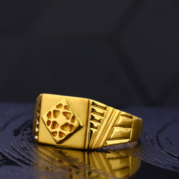 22KT Gold Plain Fancy Men's Ring  MR737