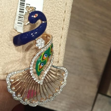 18 kt rosegold peacock pattern classic ring by Aaj Gold Palace