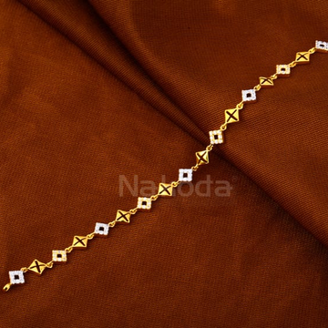 916 Gold Ladies Delicate Bracelet LB584