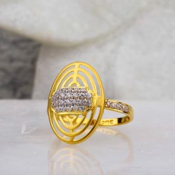 916 gold oval shape ring by 
