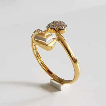 22k 91.6 Gold Diamond With Rodium Fency Ring by 