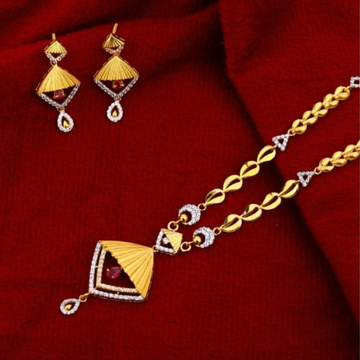 22 carat gold hallmark stylish ladies chain neckla...