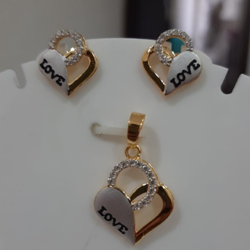22k gold heart shape love pendant set by 