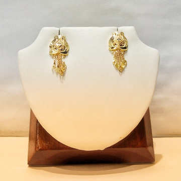 Gold 916 Hallmark Simple Casting Earrings by Pratima Jewellers