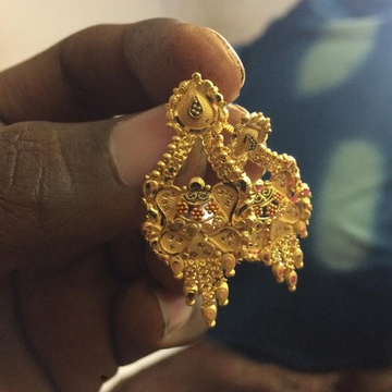 916 Gold Fancy Earring by Samanta Alok Nepal